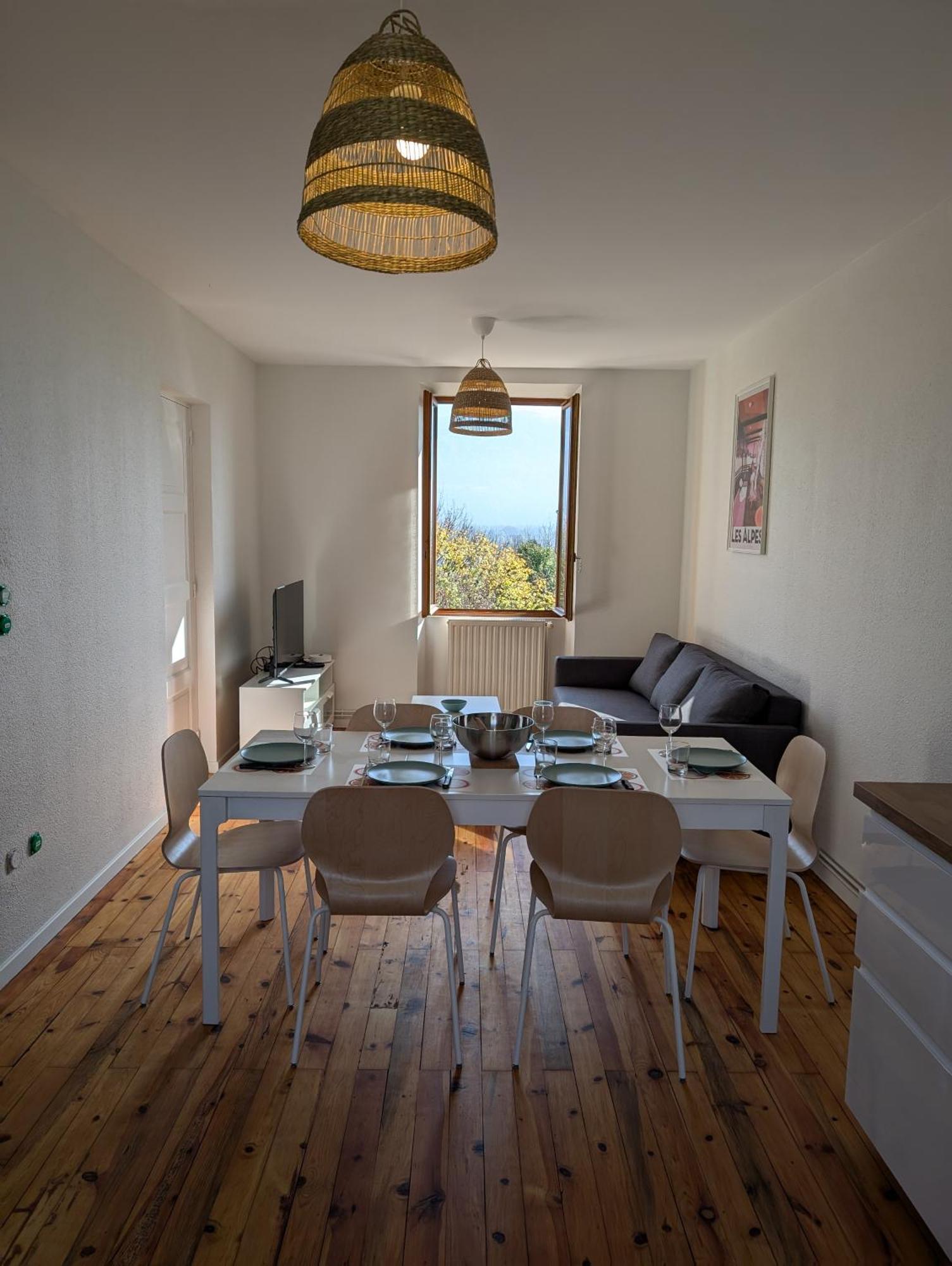 Appartement 65m2 Avec 2 Dans Ferme Renovee - Parking Gratuit - Grande Vue Montagnes